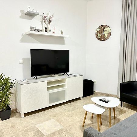 Apartamento Acogedor Y Moderno En Pleno Centro De Sevilla Con Parking Gratis Extérieur photo