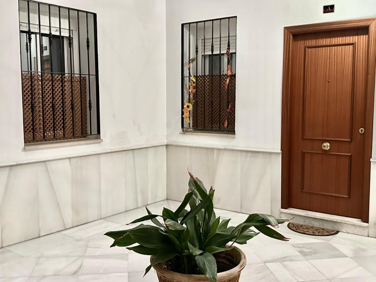 Apartamento Acogedor Y Moderno En Pleno Centro De Sevilla Con Parking Gratis Extérieur photo